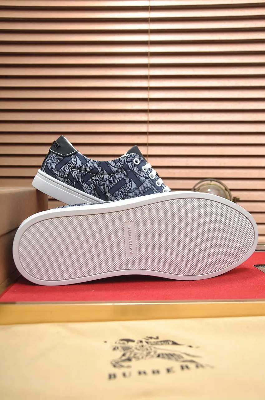 Men's shoes💰480💶[Burberry] (cowhide lining) classic low-top sneakers｜Imported cowhide with classic plaid fabric｜Cow leather lining｜Original outsole｜Fine workmanship and comfortable to wear Size: 38-44 (customized at 45)
